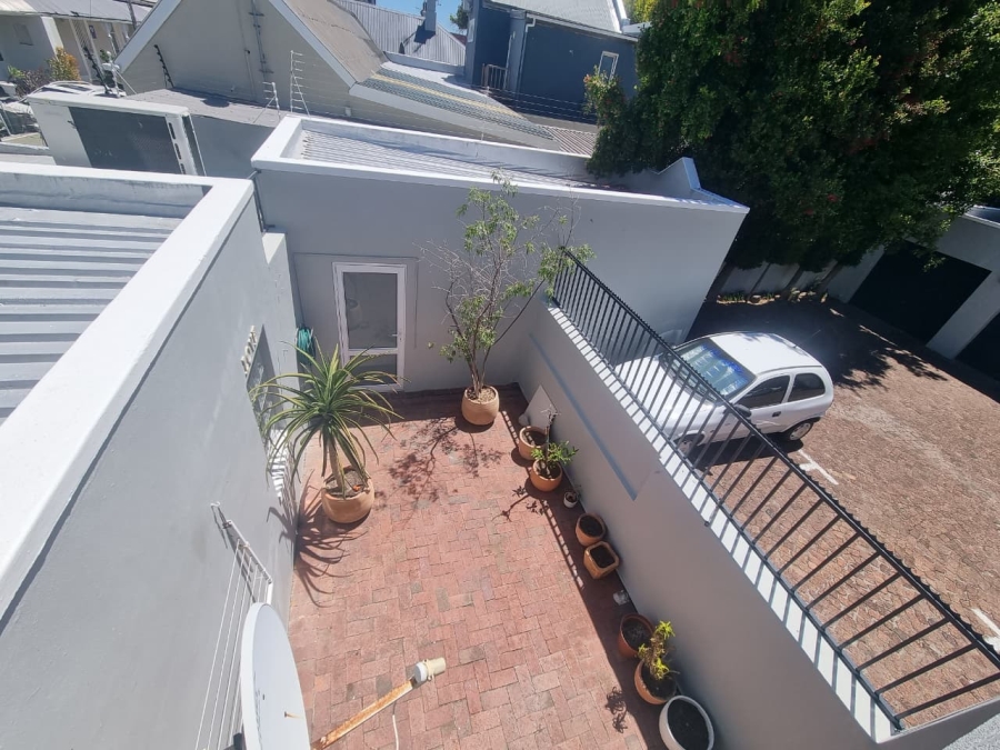 2 Bedroom Property for Sale in Claremont Upper Western Cape